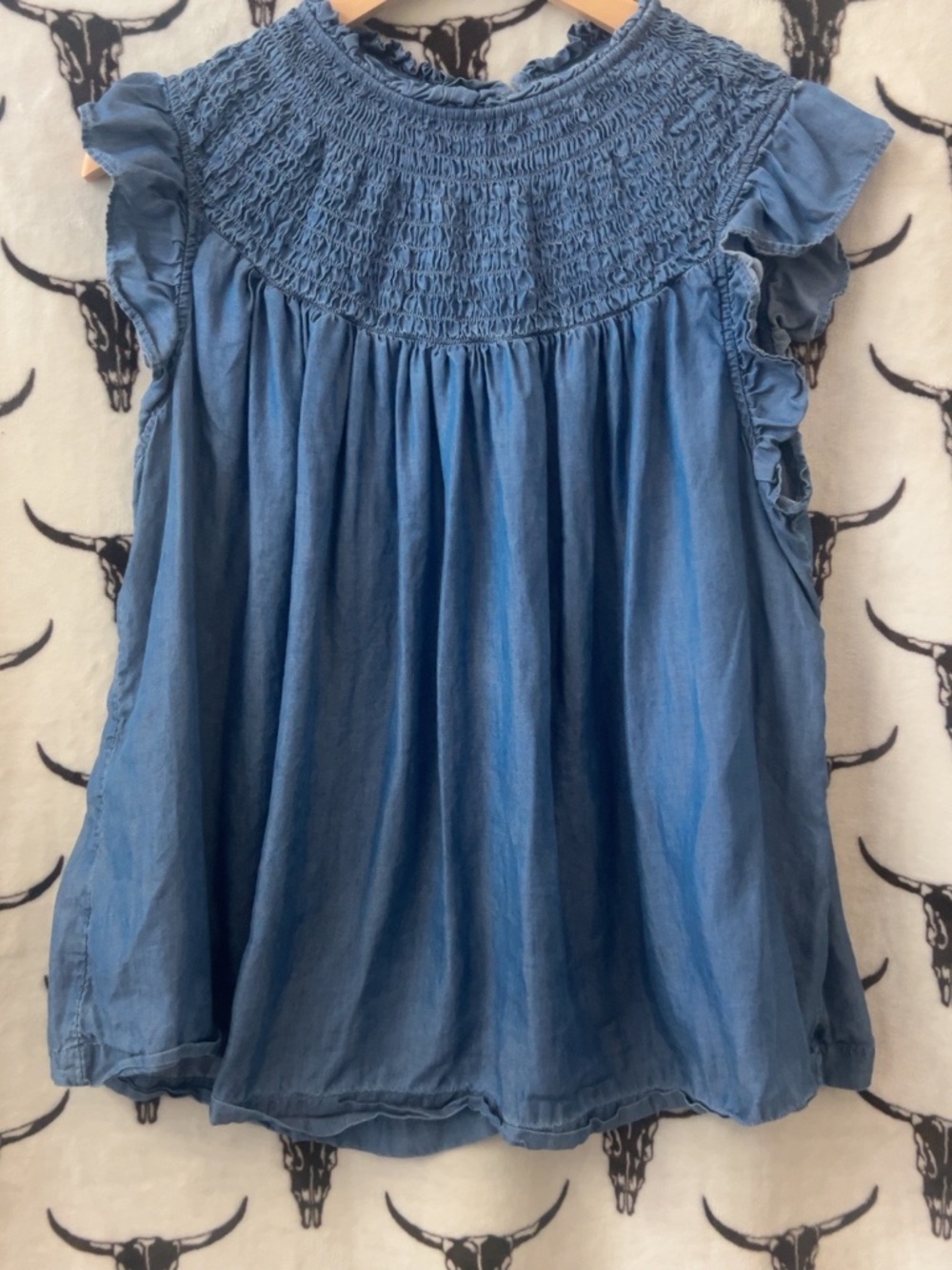 Crown & Ivy Smocked Flutter Sleeve Tencel Blouse Women’s 1X Blue